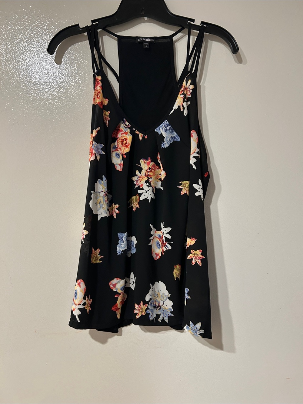 Express Black Floral Double-Strap V-Neck Camisole
